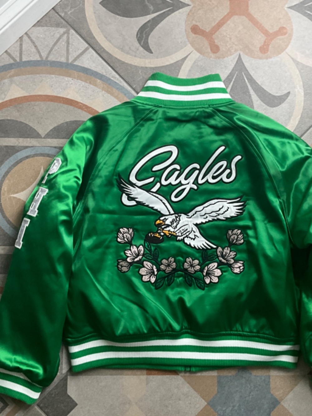 The Wild Collective x Anthropologie Eagles Satin Bomber Jacket Size Small NWT - Picture 9 of 10